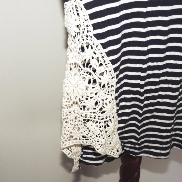 Rue 21 blue & white striped pullover top - Picture 2 of 4